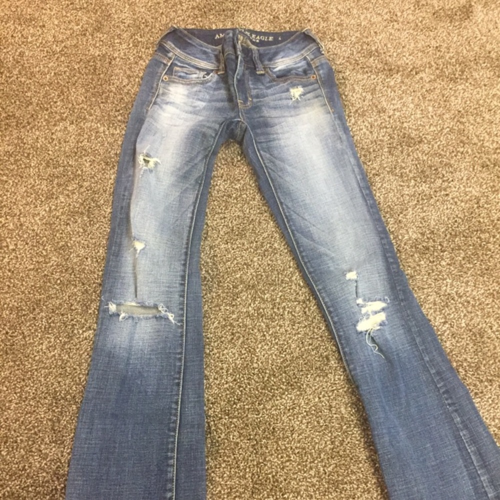 Ladies American Eagle jeans. Size 00 Regular.